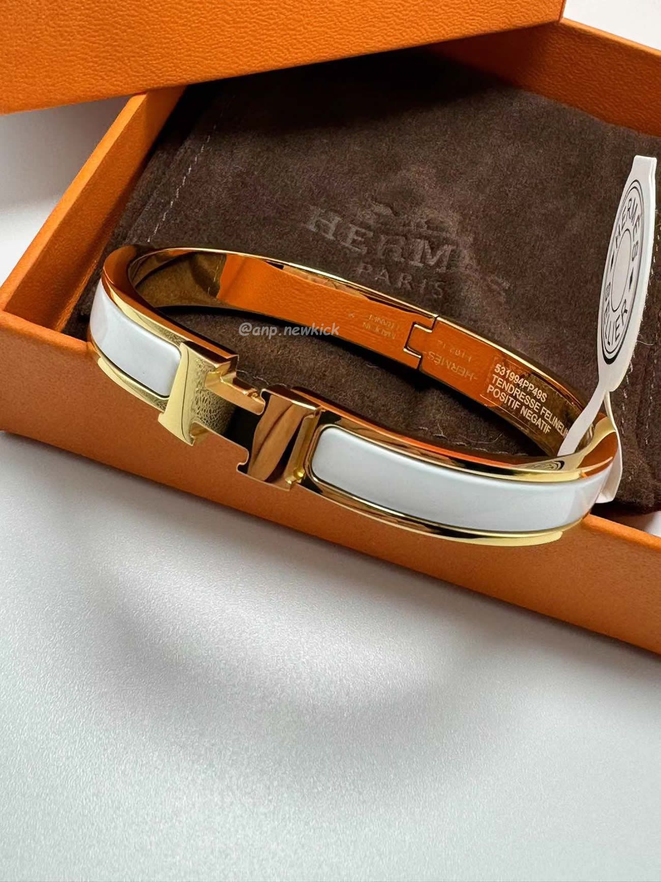 Hermès Clic H Bracelet (8) - www.newkick.vip